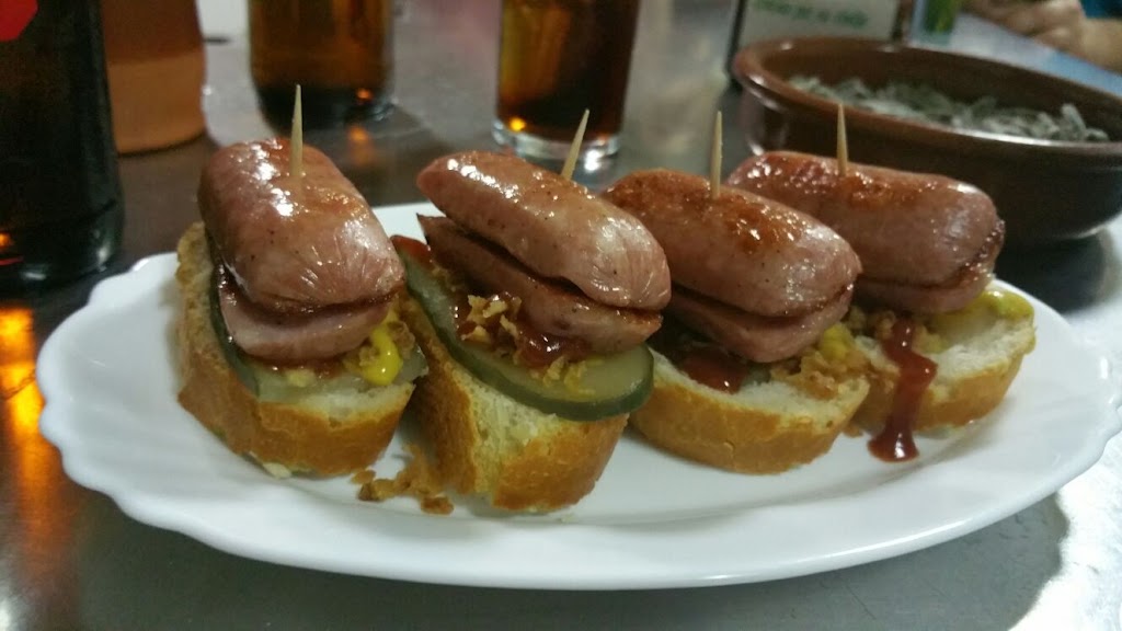 Cafeteria bar Marsan — Comida y bebida