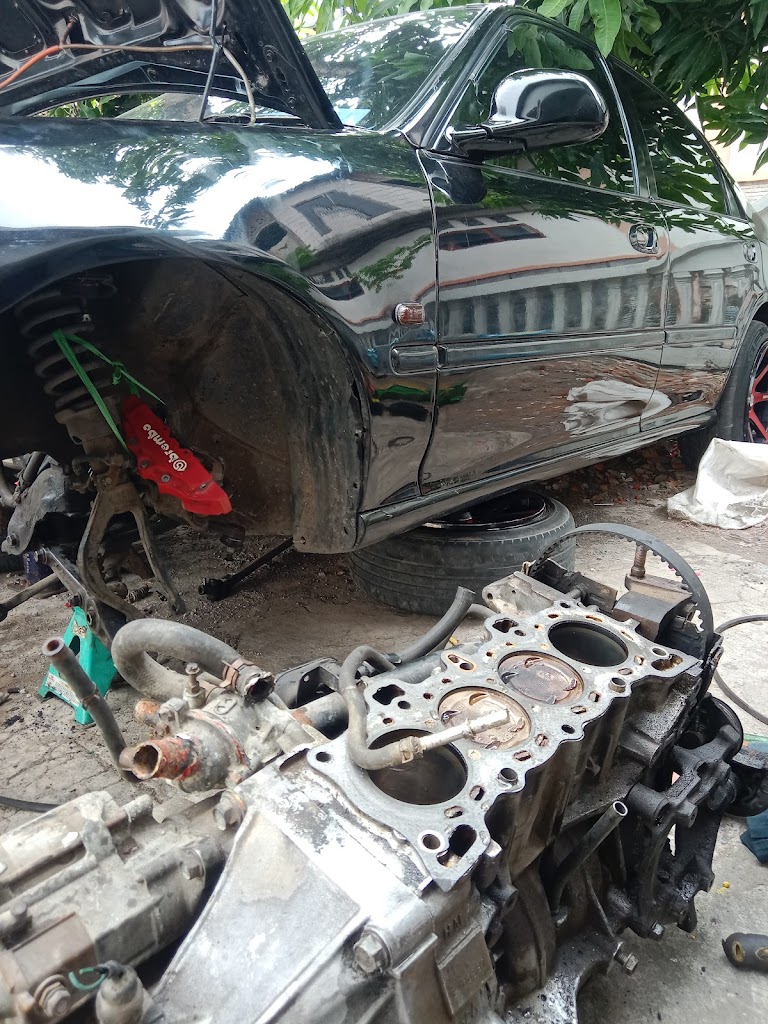 BENGKEL MOBIL BERKAH REDJO MOBIL2