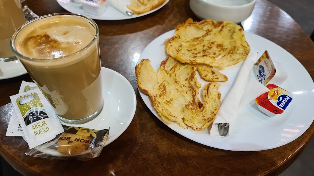 El Chaparral cafe pub