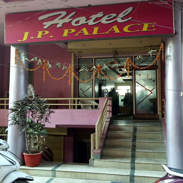 Hotel J P Palace