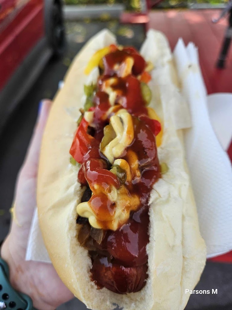 Bob’s Dawg Wagon