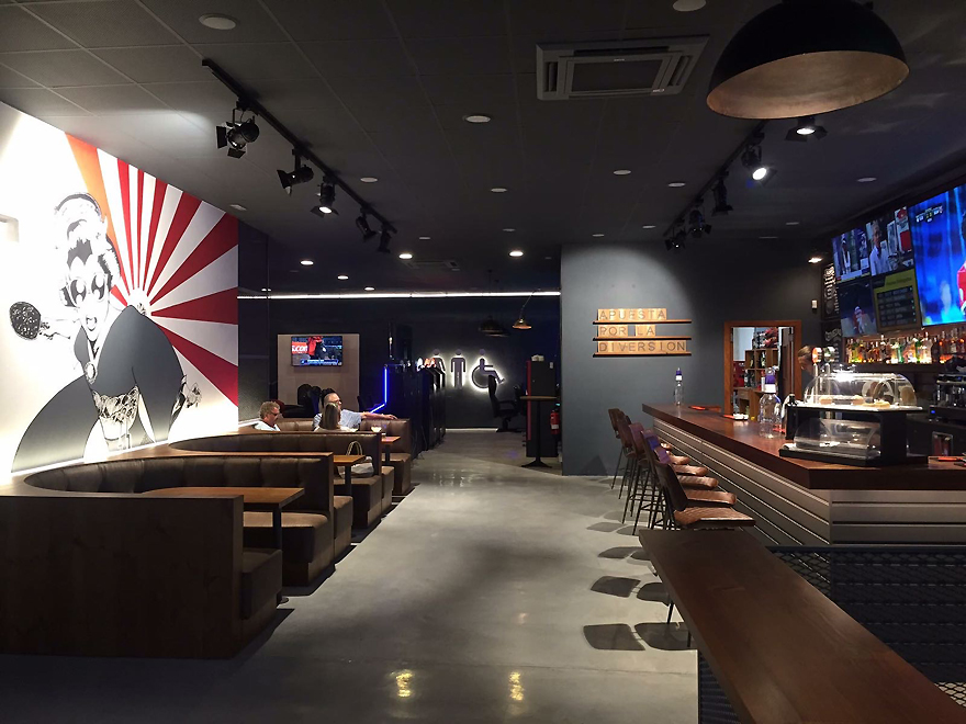 Sport bar, Cafeteria, Apuestas Deportivas, Local de Juego - Punt de Joc (Poligono Ciutadella)