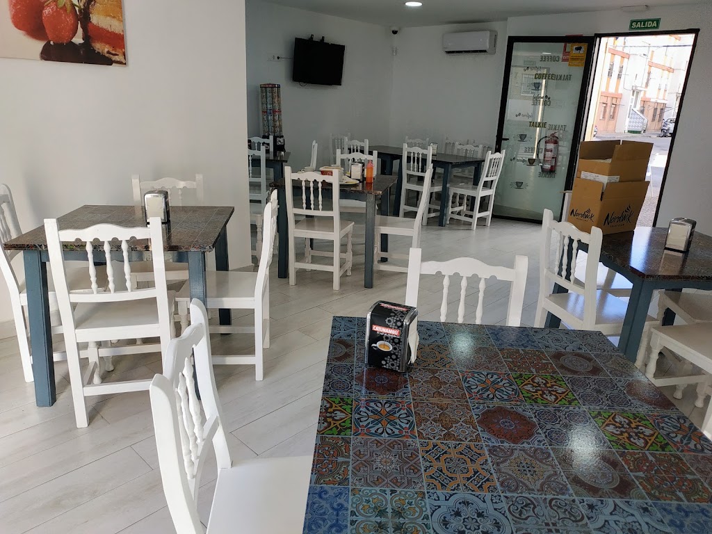 Cafeteria-Cerveceria Doble L — Ambiente