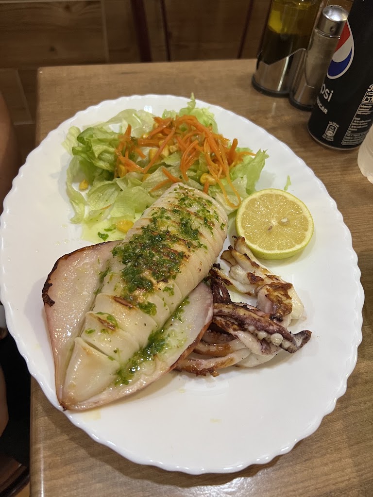 mas k tapa"s — Comida y bebida