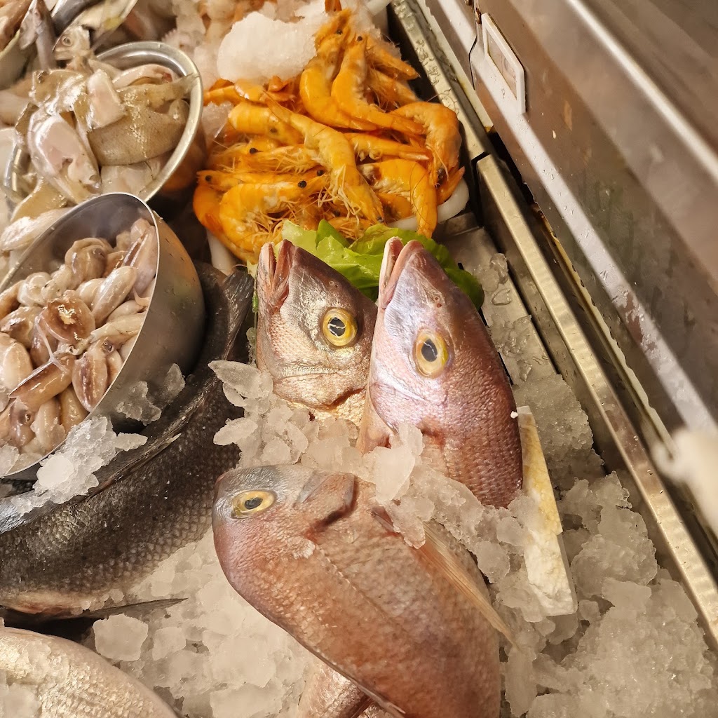 La nora restaurantes — Comida y bebida