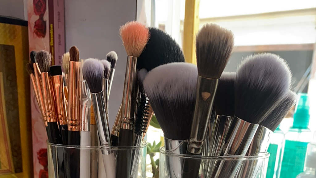 Makeover S Unisex Salon Bridal Studio Academy Khatima