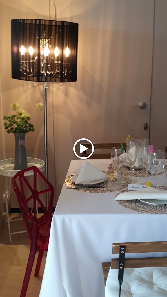 AROMES GASTROBAR — Videos