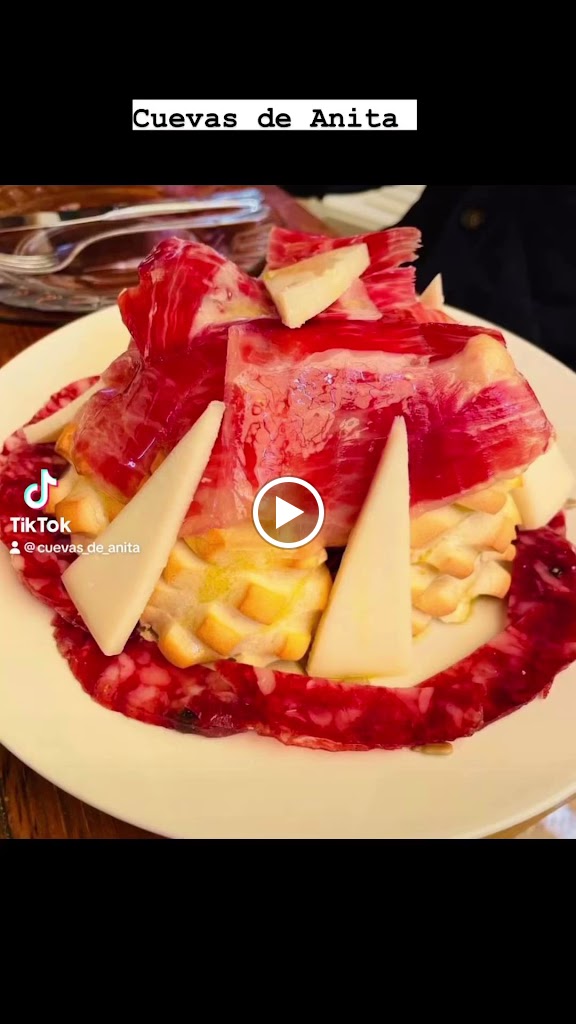 Taberna Cuevas Anita la de San Miguel — Videos
