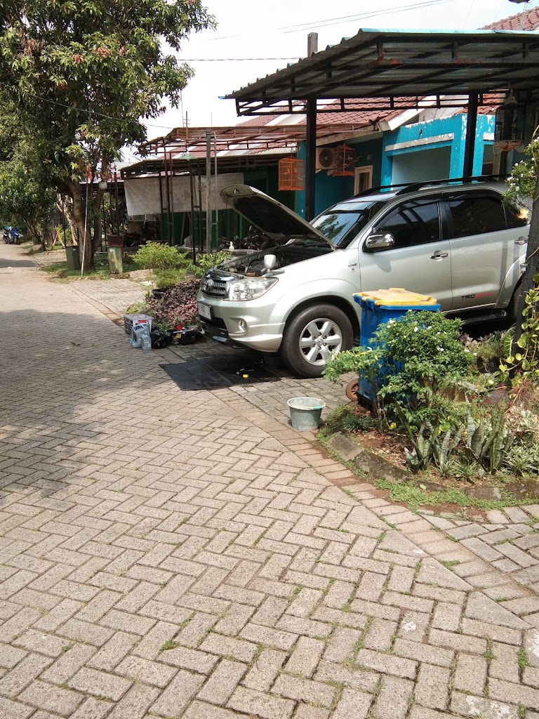 Teknisi mobil panggilan kota bogor