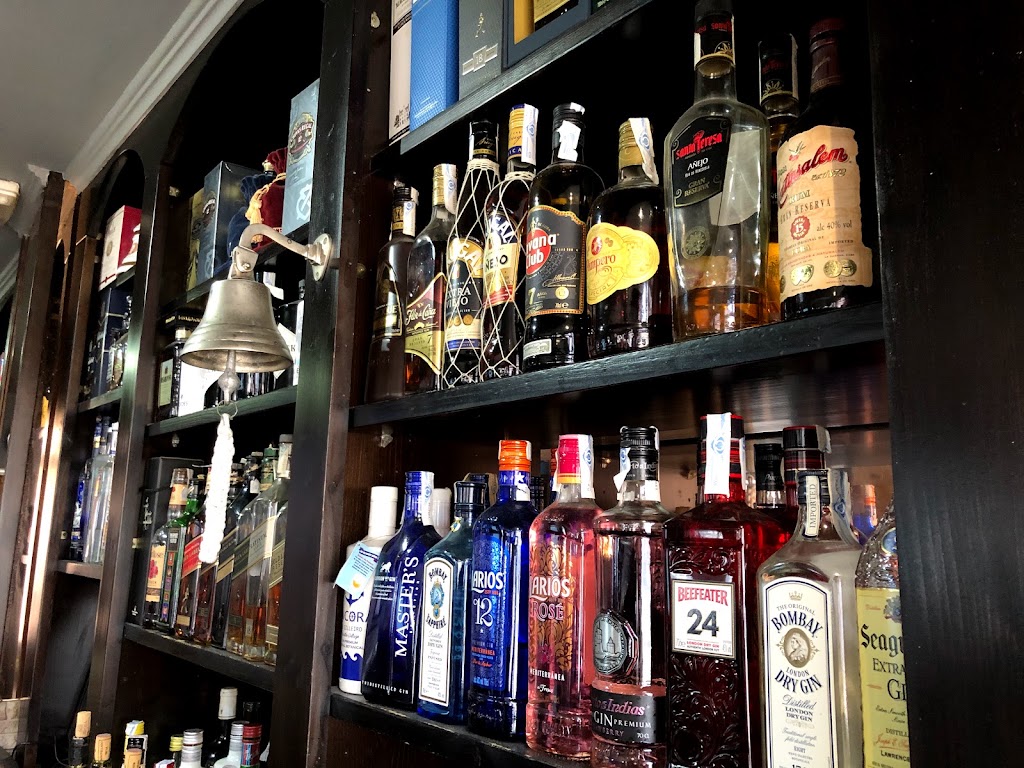 Bar Cruce — Ambiente