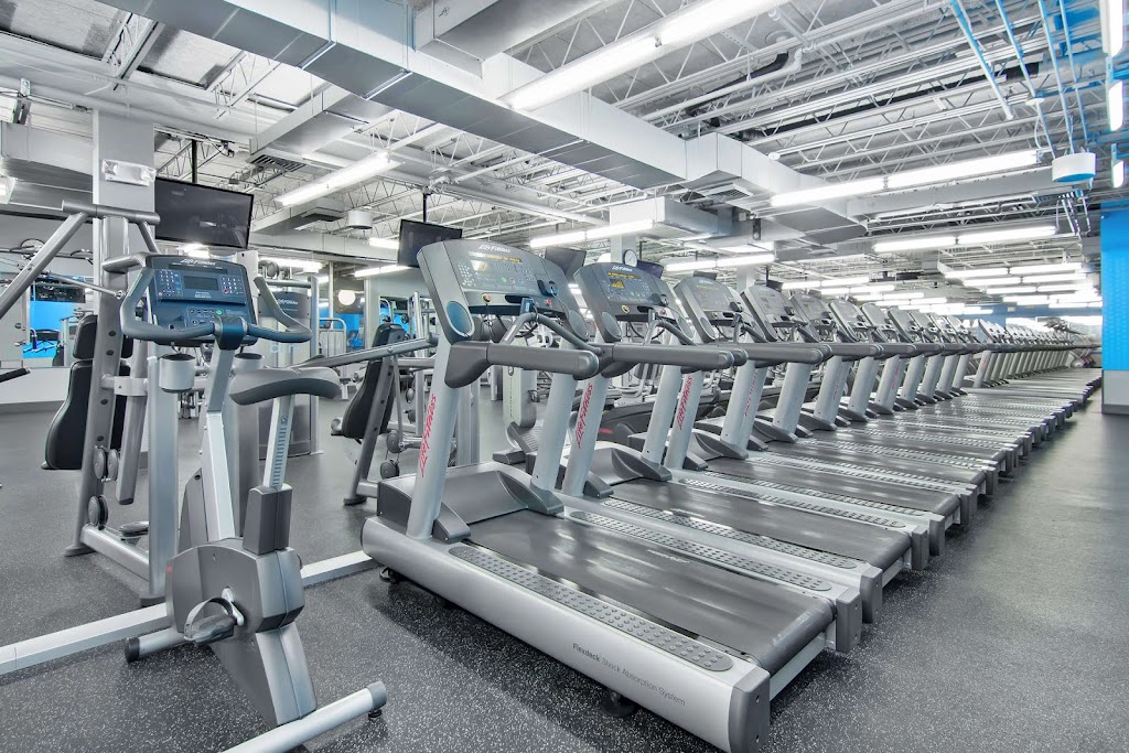  Blink Fitness Melville