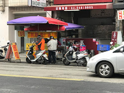 6451106cc4d1698e1a0f8f48 的照片