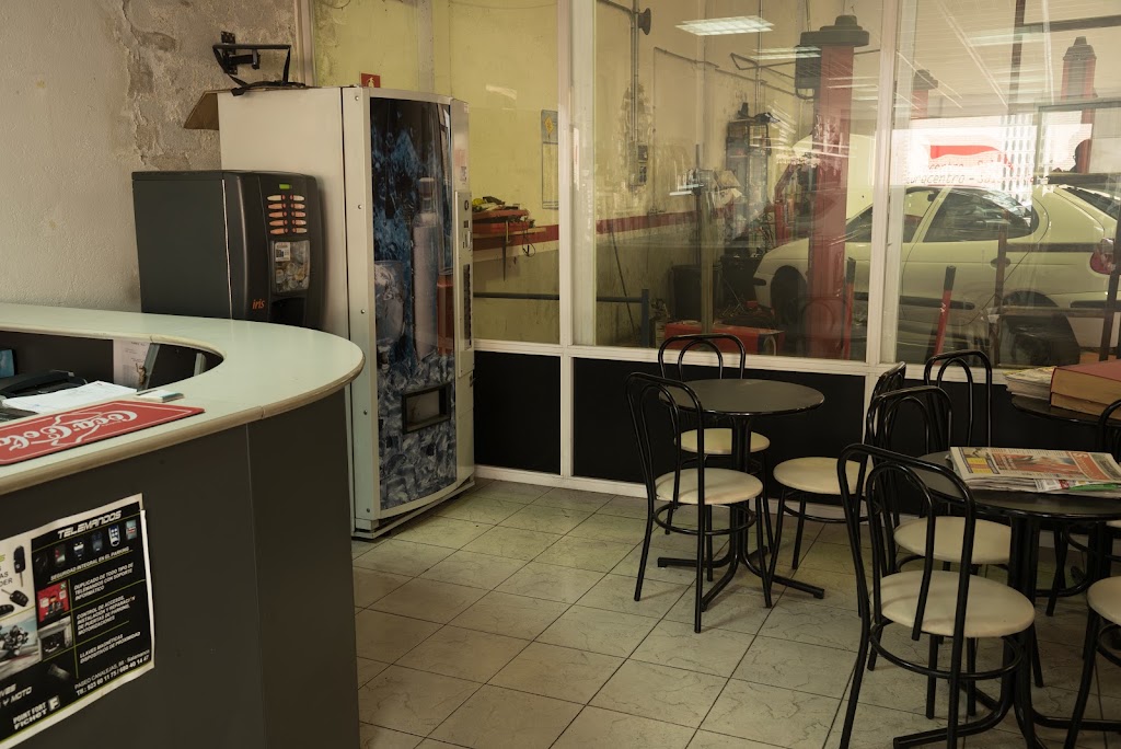 Eurocentro del Automovil. — Interior