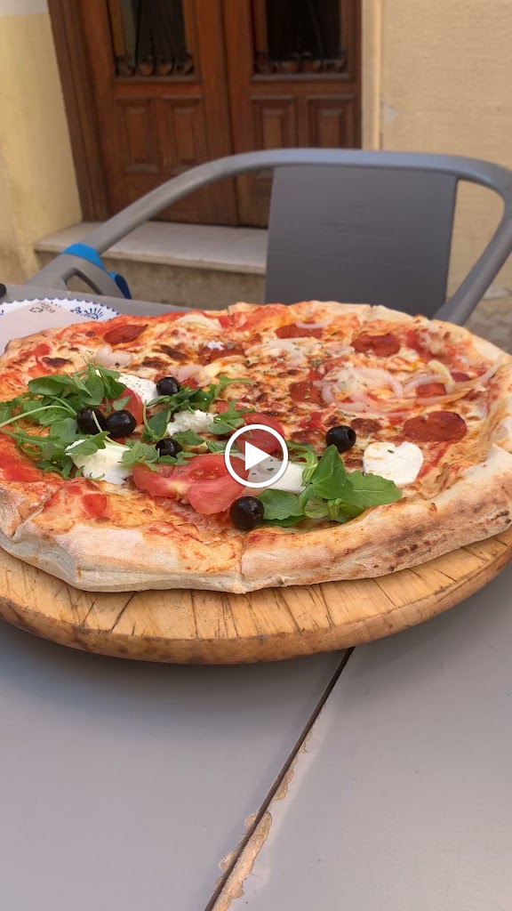 Il Forno a Legna — Videos