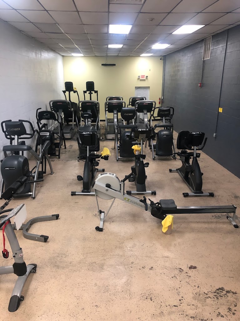  FitCo Health Club Monticello