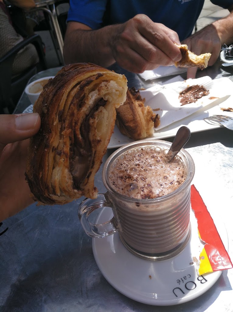 Cafeteria Aromas — Cafe