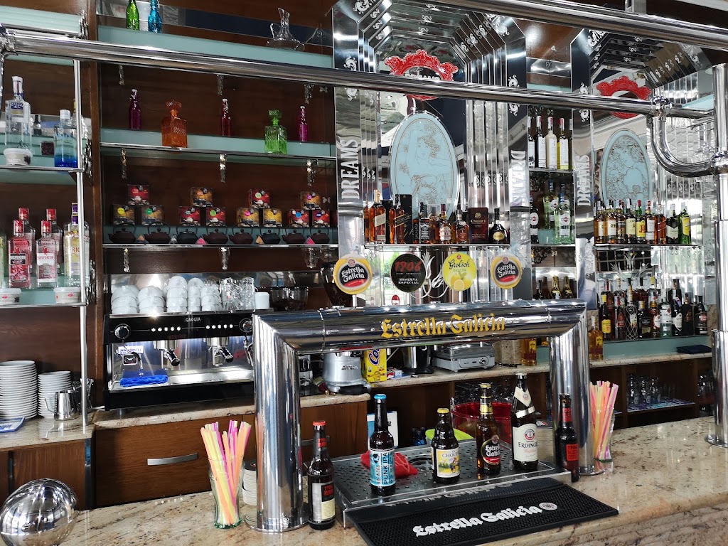 Compostela Dreams CAFE - Bar en San Lazaro — Ambiente
