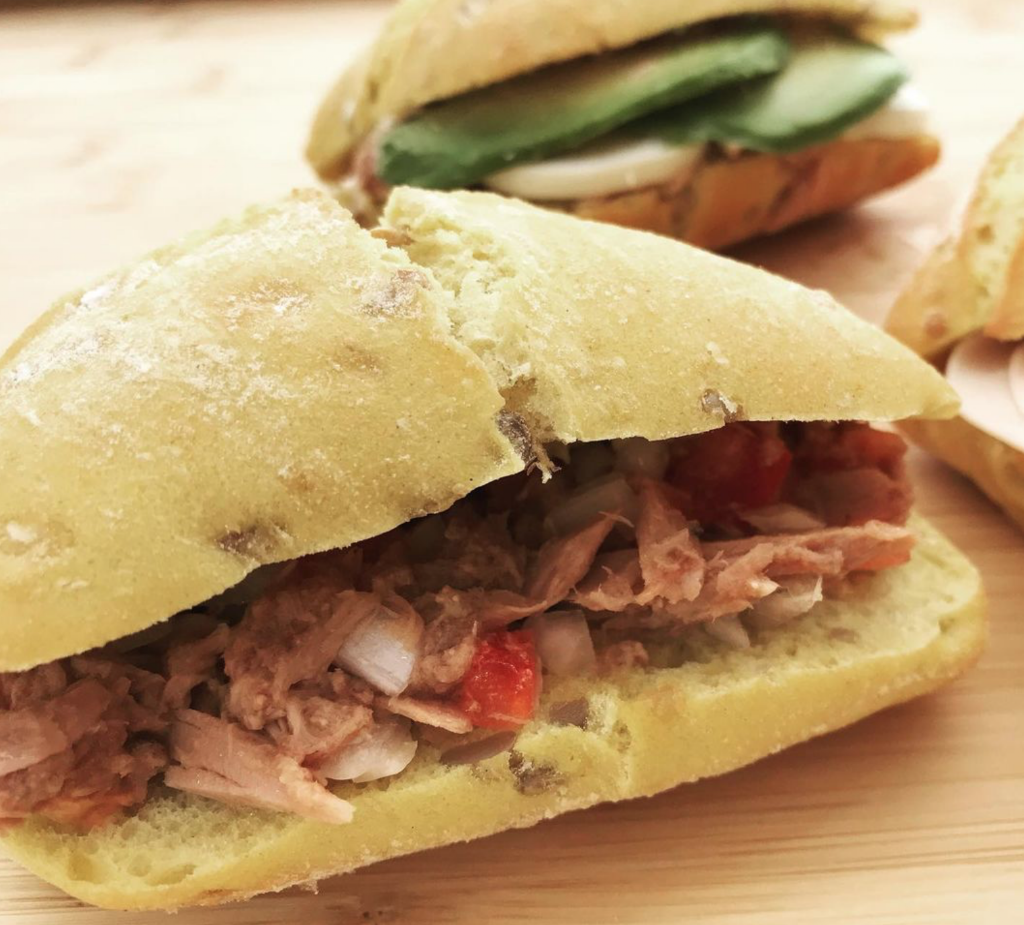 Cafenet del Port — Comida y bebida