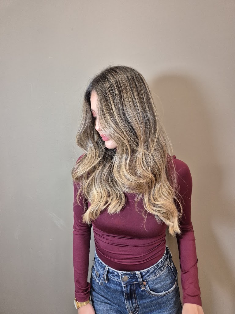 Hair Artist Designer - Peluqueria y Estetica — Del propietario