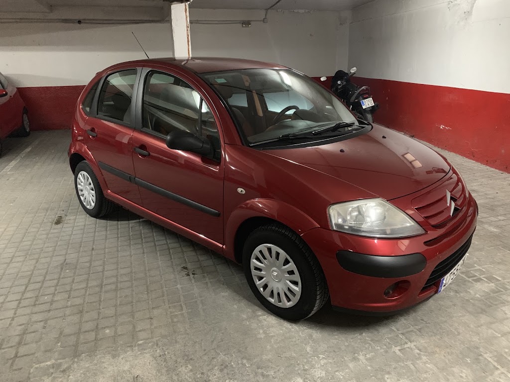 Autos Castilla — Hatchback