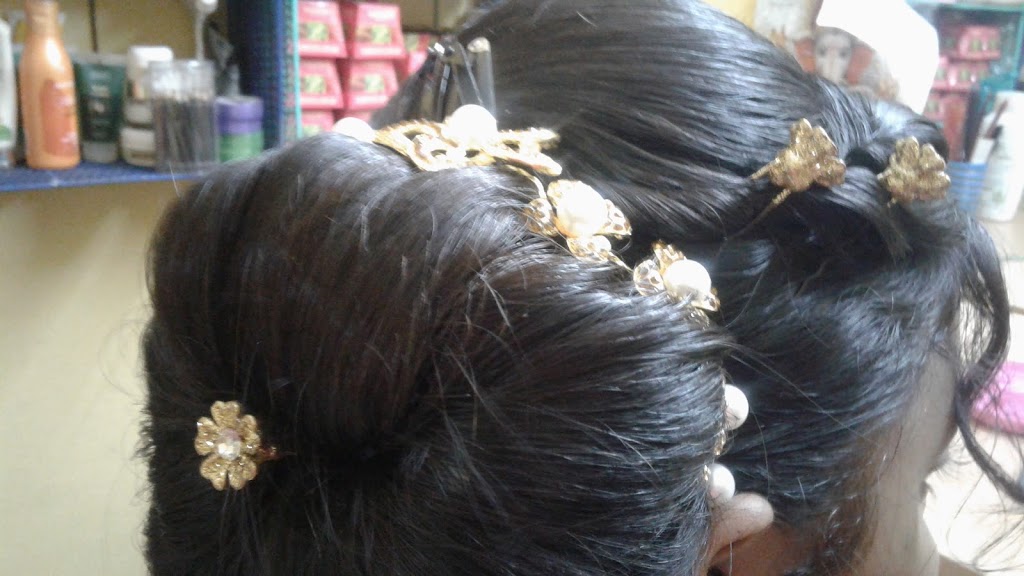 Shakun Beauty Parlor