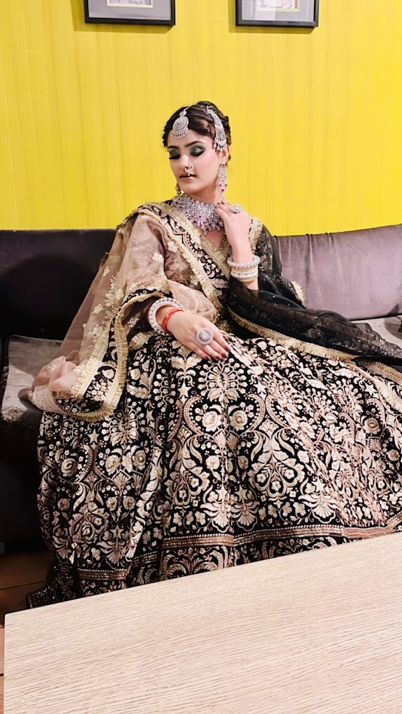 Beauty Trends Unisex Salon And Academy