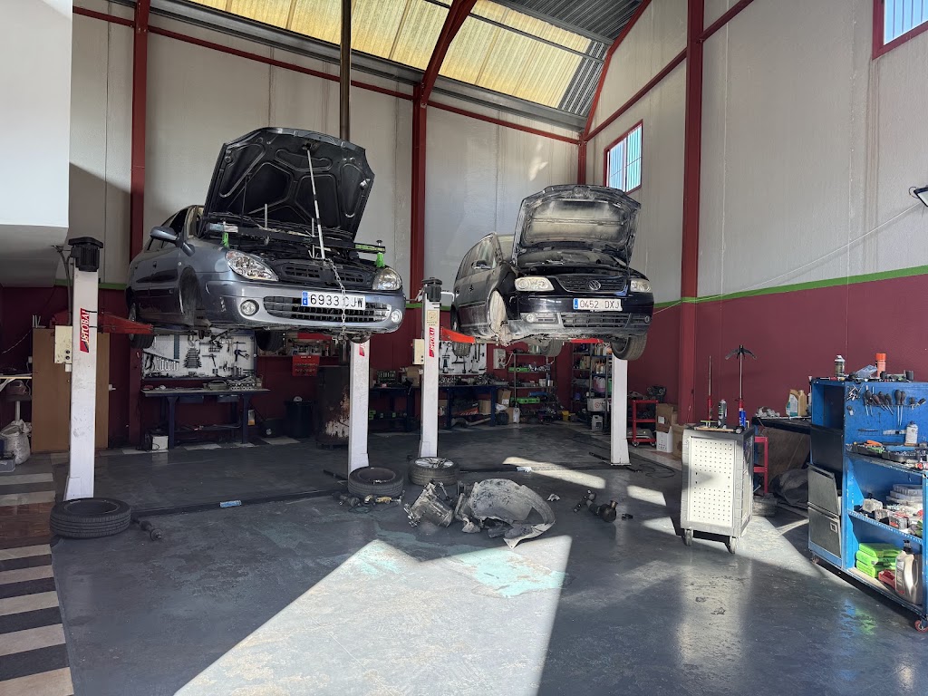 J.J MotorSport — Interior