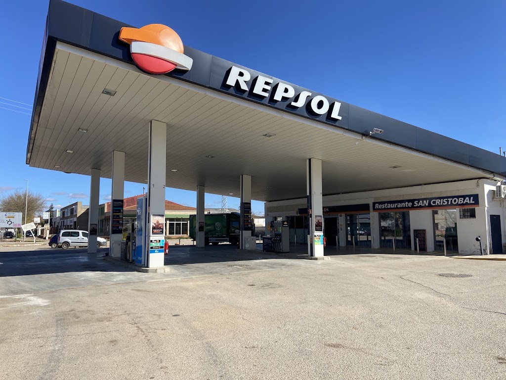 Estacion de Servicio Repsol — Exterior