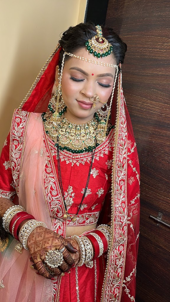 Kiara Raji Makeup Artist Bhusawal Jalgaon