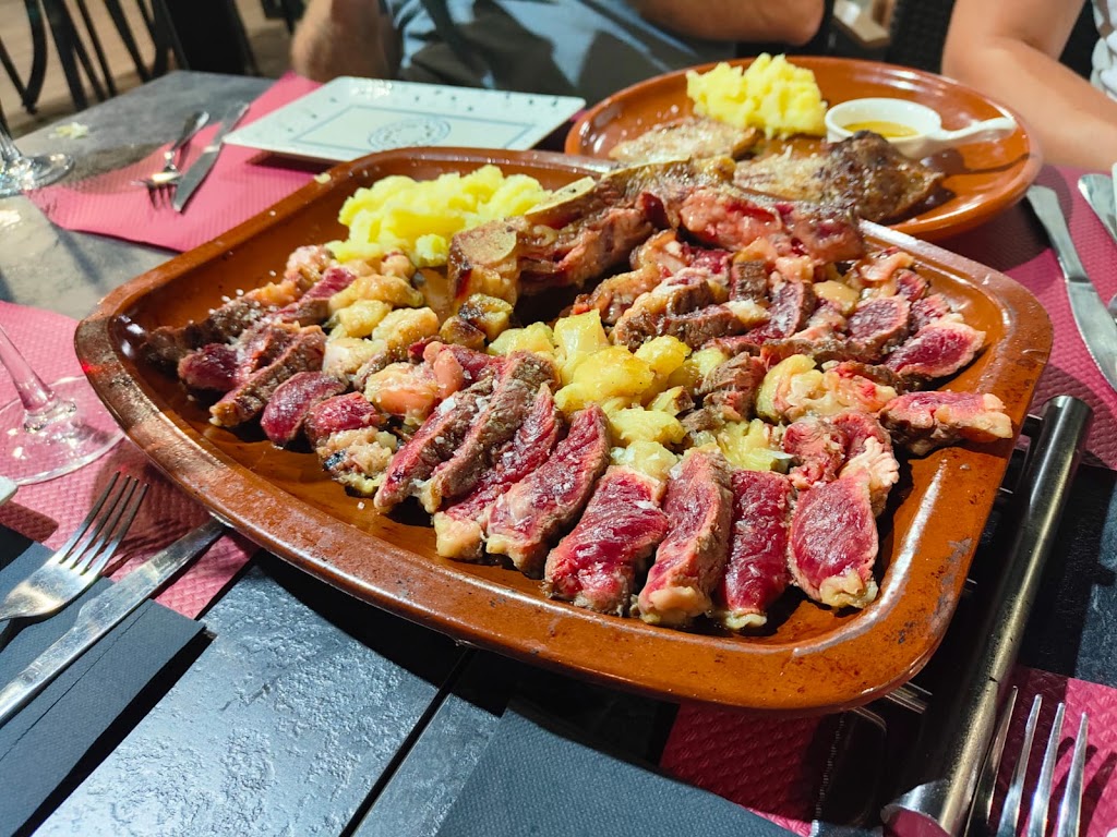 La Chacineria Gourmet — Comida y bebida