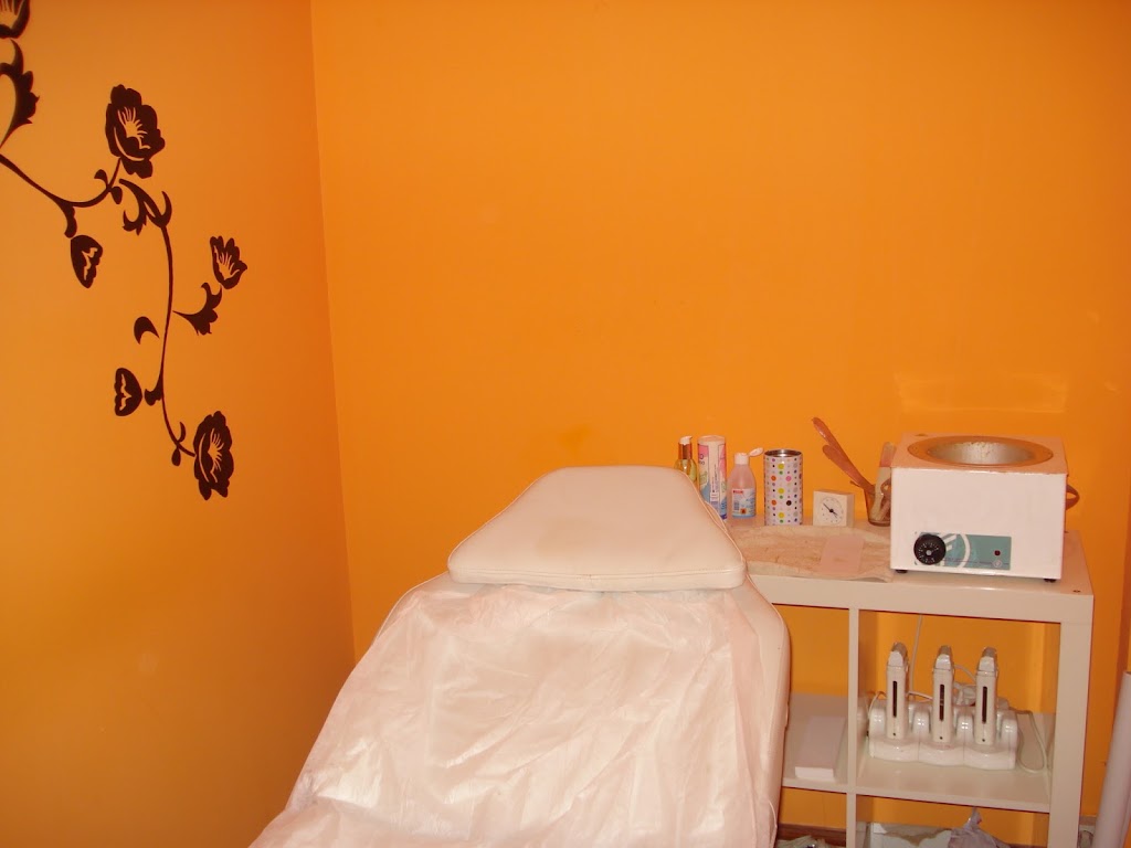 Rakel Peluqueria y estetica — Interior