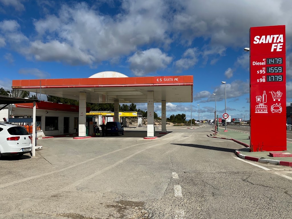 E. S. Santa Fe — Surtidor de combustible