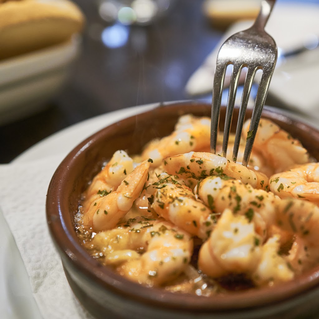 Arepera Bar Millo y Millo — Comida y bebida