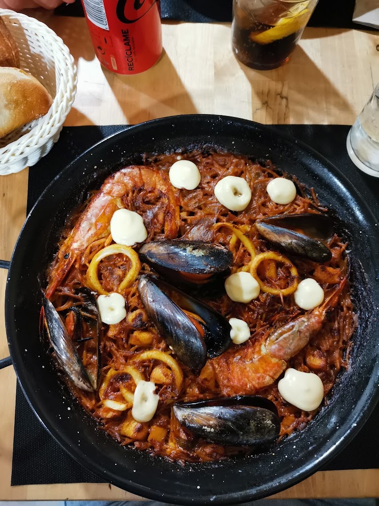 Restaurante El Regust — Paella