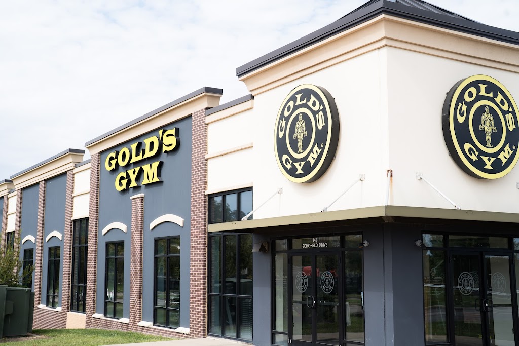  Gold's Gym Westchester Commons