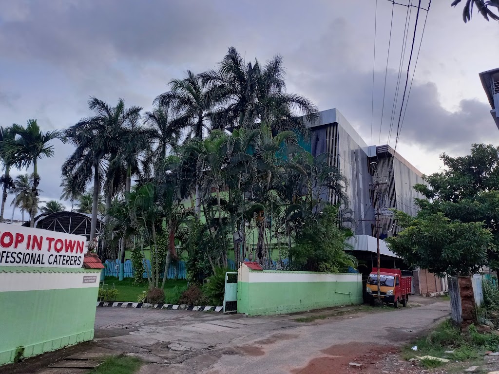 Haqani Tourist Home