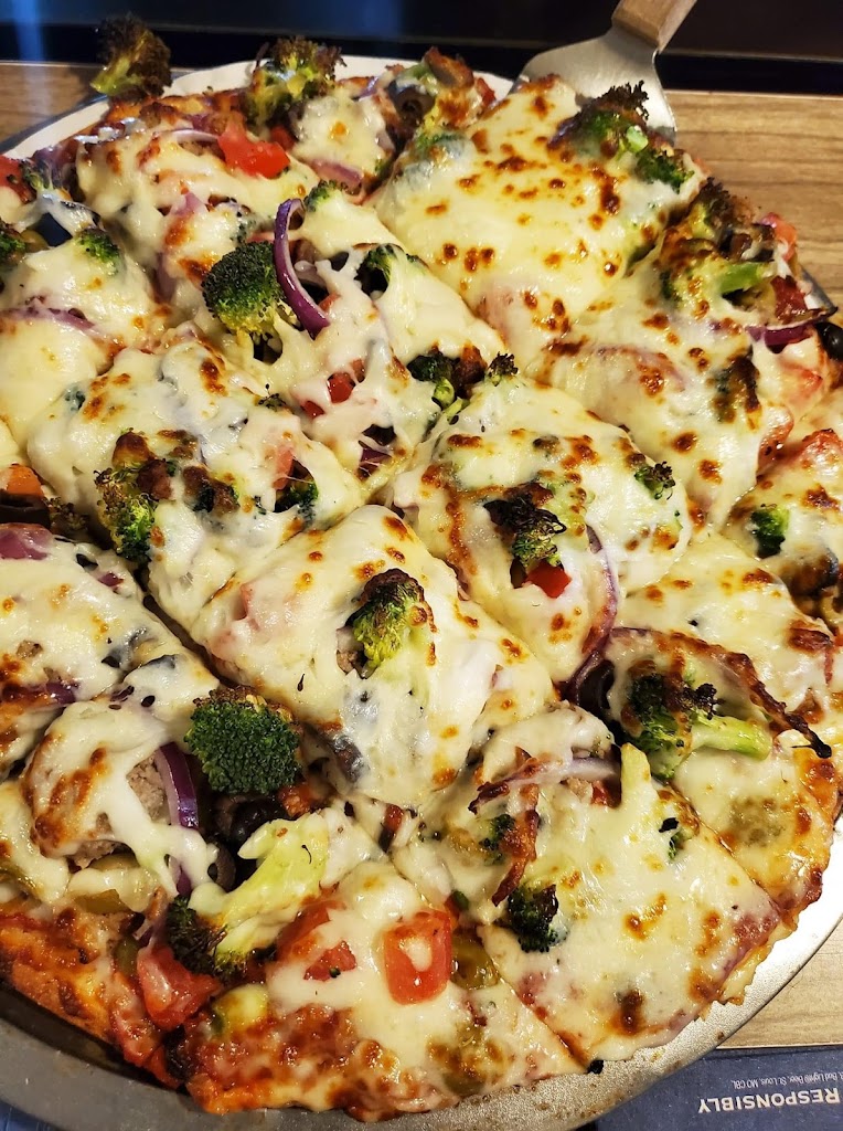  Gordie’s Pub & Grille