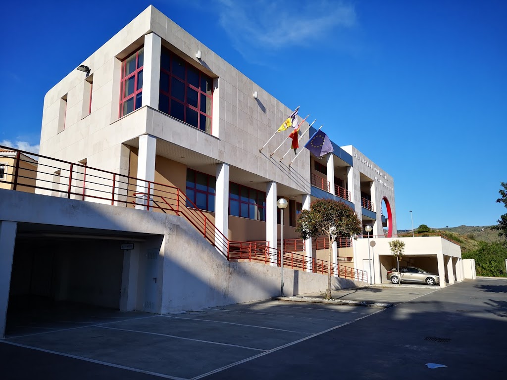Biblioteca Municipal Antonio de Hilaria