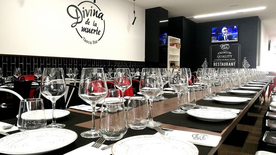 Divina de la Muerte "tasca-bar"