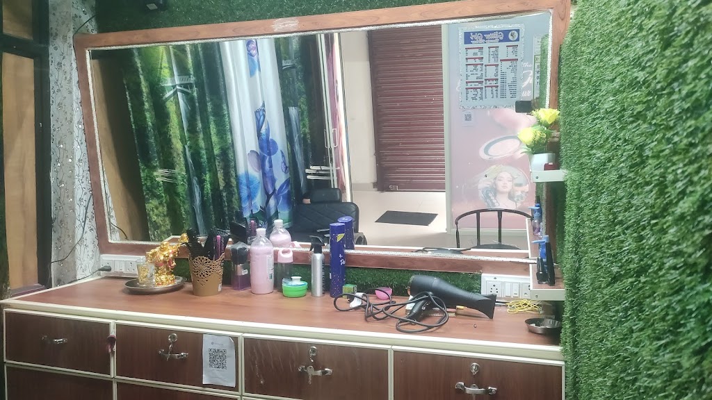 Glitter Girl Beauty Parlours