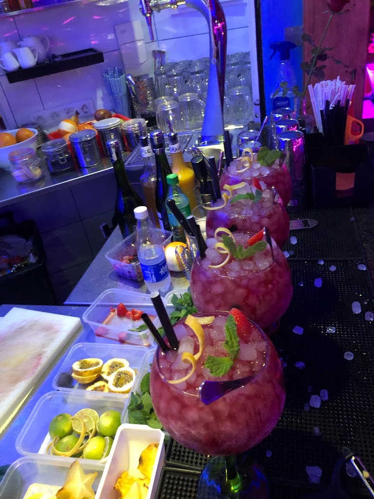 BAR FRESH — Sangria