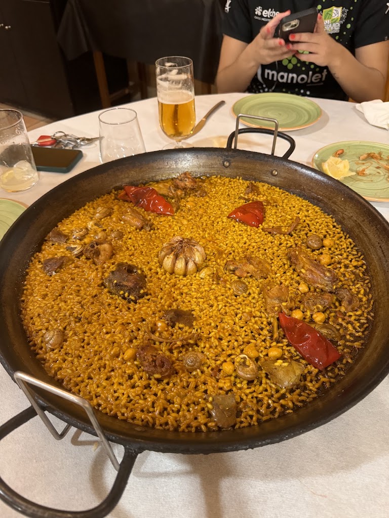 Ca Tona Restaurante — Comida y bebida