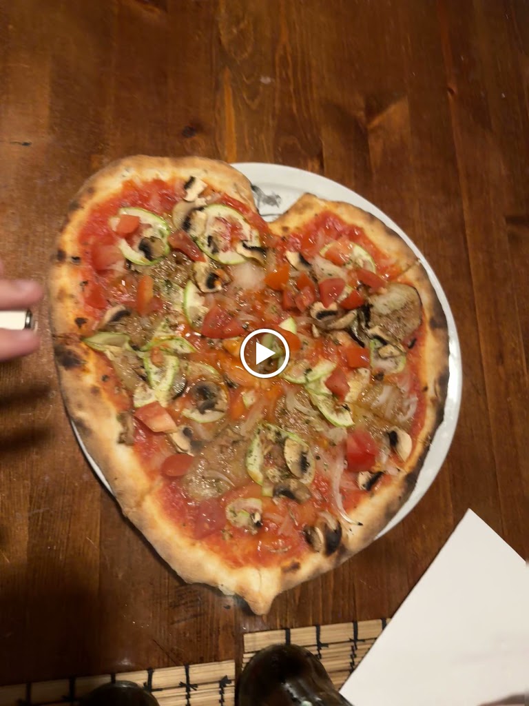 Ristorante Pizzeria Mamma Mia — Videos