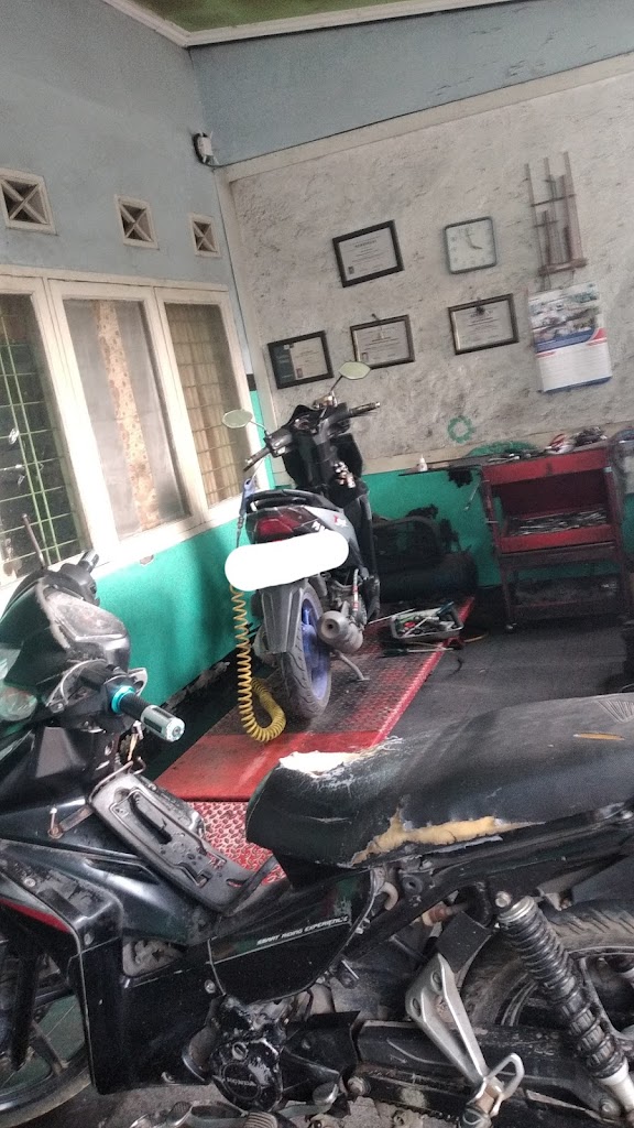 FR Bengkel Motor