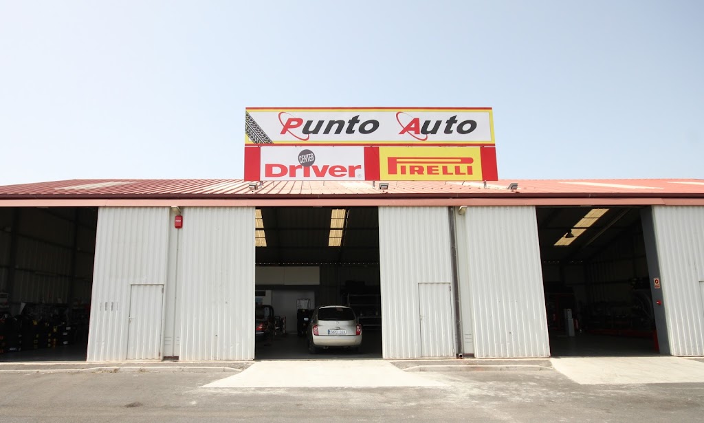 Punto Auto — Exterior