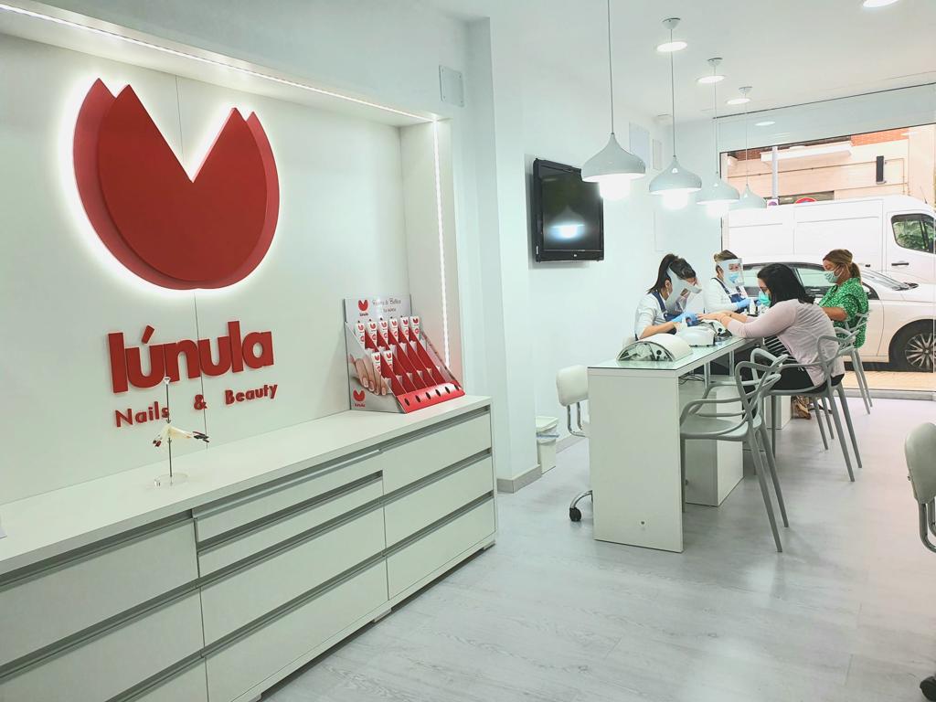 Luna nails La Eliana — Interior