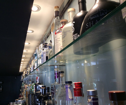 Palau nou cafe - gin tonic bar — Ambiente