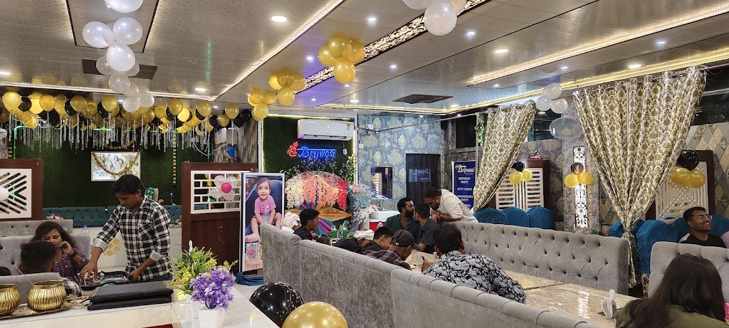 Shri Brijwasi Restaurant Civil Lines Raebareli