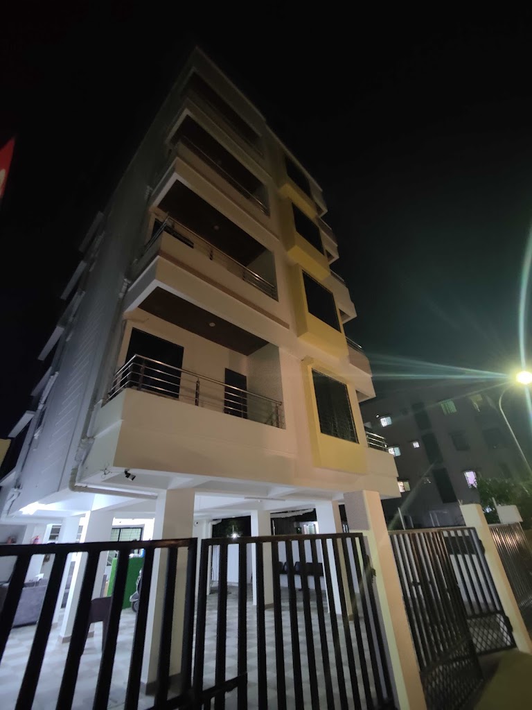 Oyo 809379 Hotel Tge Anni