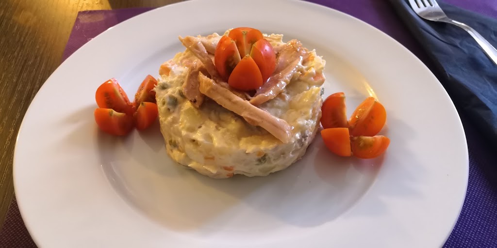 Restaurante Azahar Aranjuez — Comida y bebida